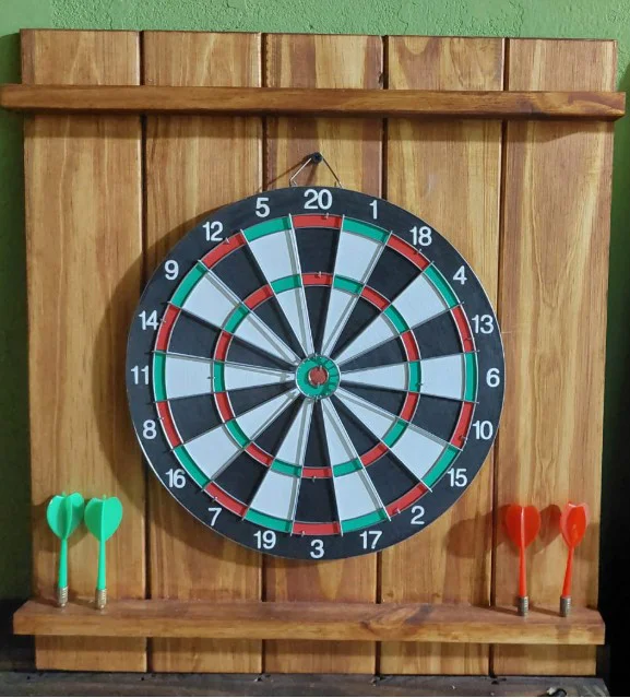 Tiro al blanco con dardos  tablero de pino de 50x5